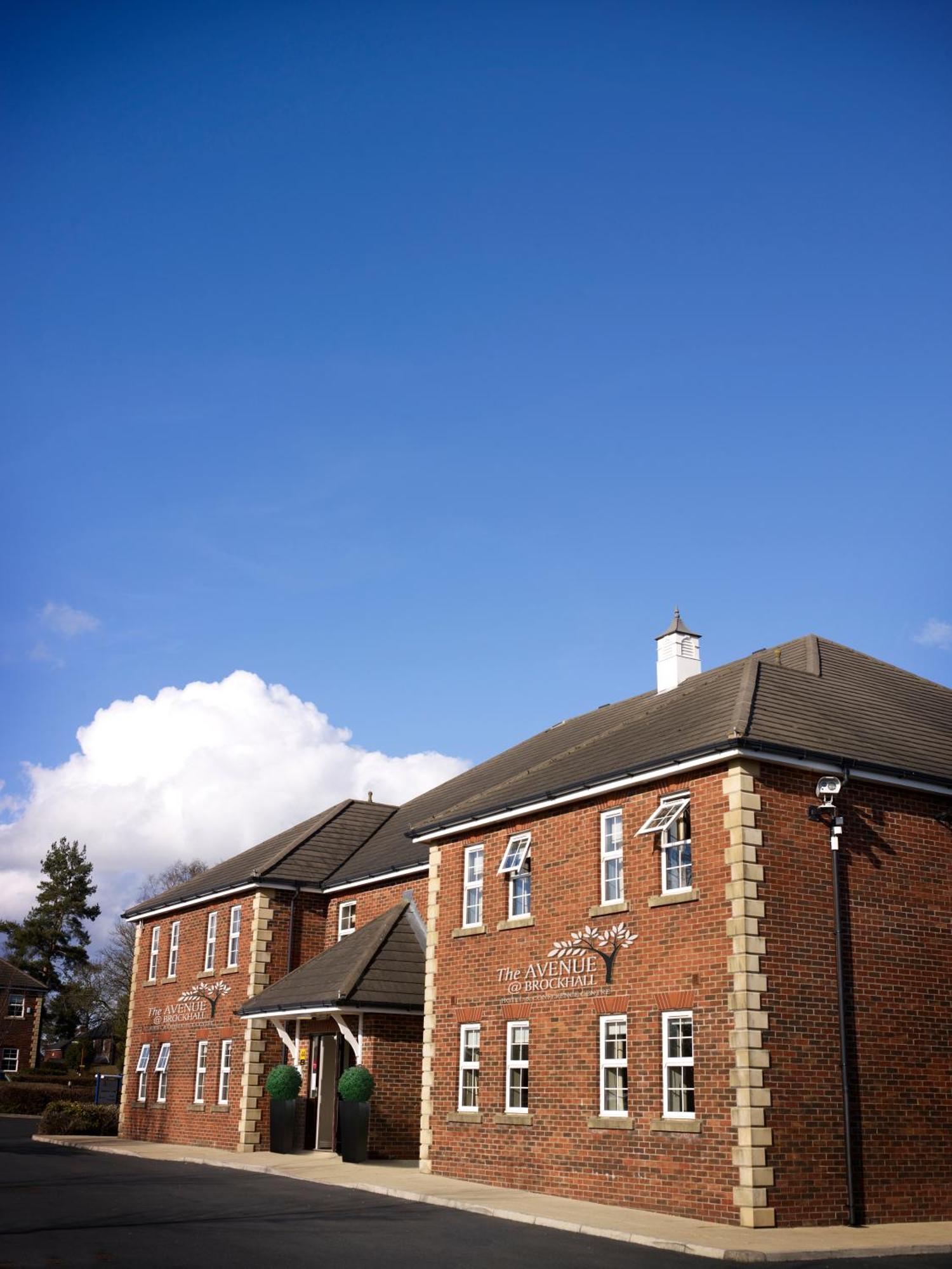 The Avenue Hotel Ltd Clitheroe Exterior photo